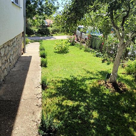 Apartman Pavelic Lovinac  Bagian luar foto