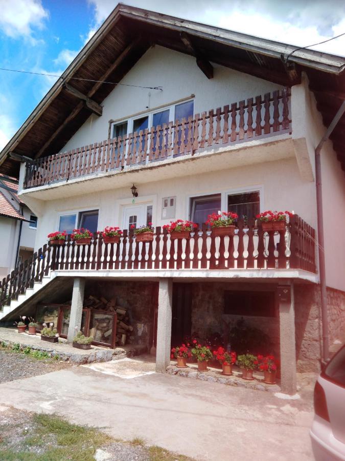 Apartman Pavelic Lovinac  Bagian luar foto