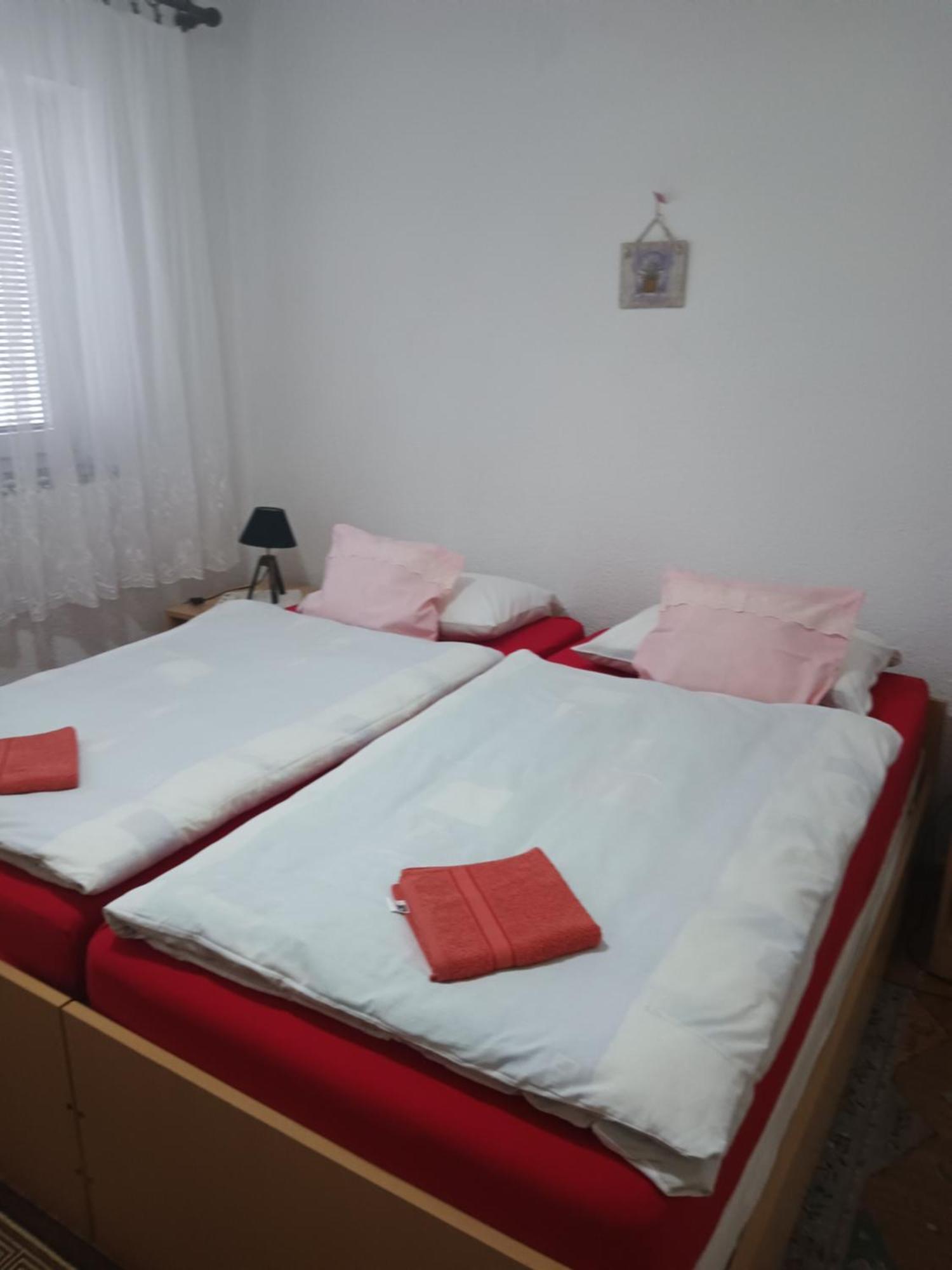Apartman Pavelic Lovinac  Bagian luar foto