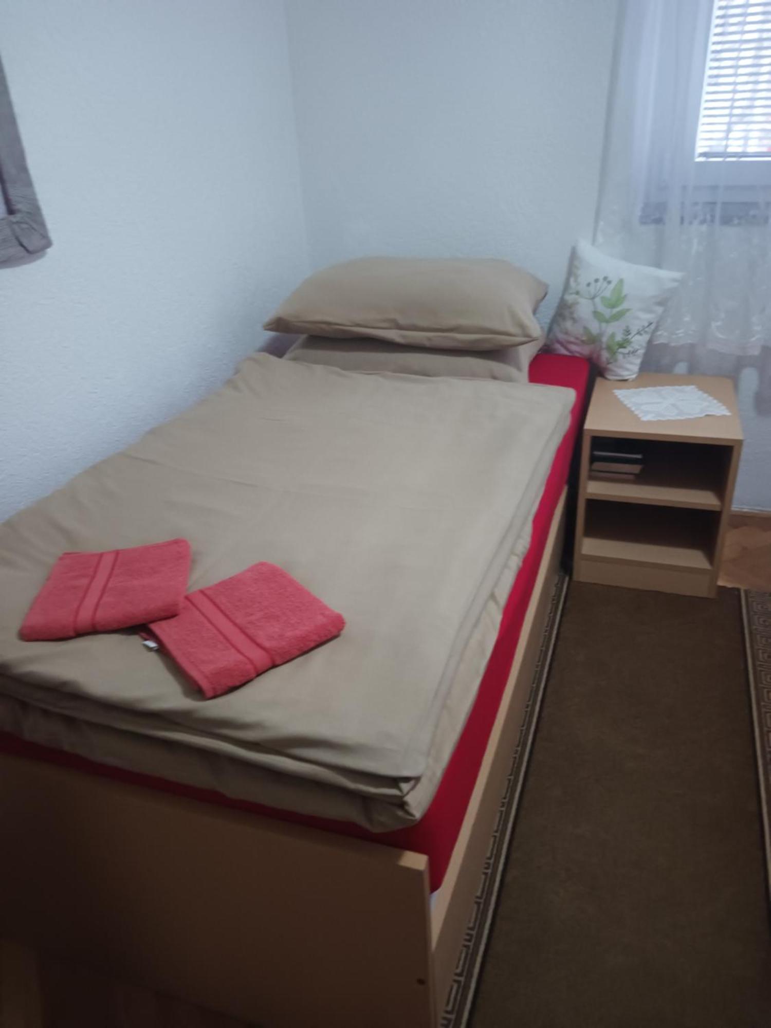 Apartman Pavelic Lovinac  Bagian luar foto